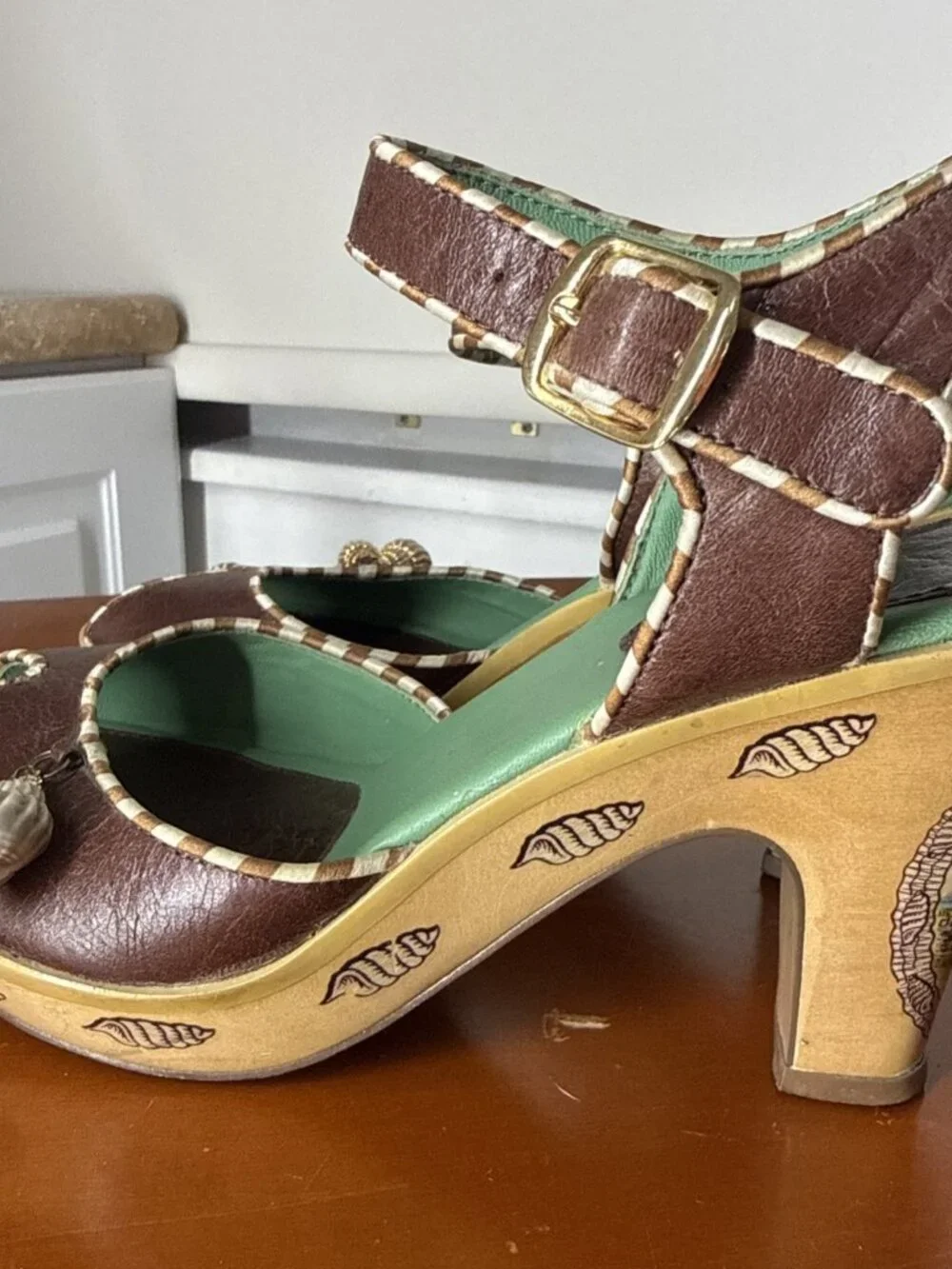 Miss L-Fire Rockabilly Brown Leather Wood Heel Platform Sandals RARE Size 6.5